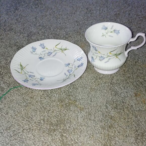VINTAGE Queens Fine Bone China Made In England Rosina China Co. Ltd. - Picture 2 of 10